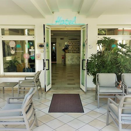 Hotel Al Mare Lido di Jesolo Exterior photo