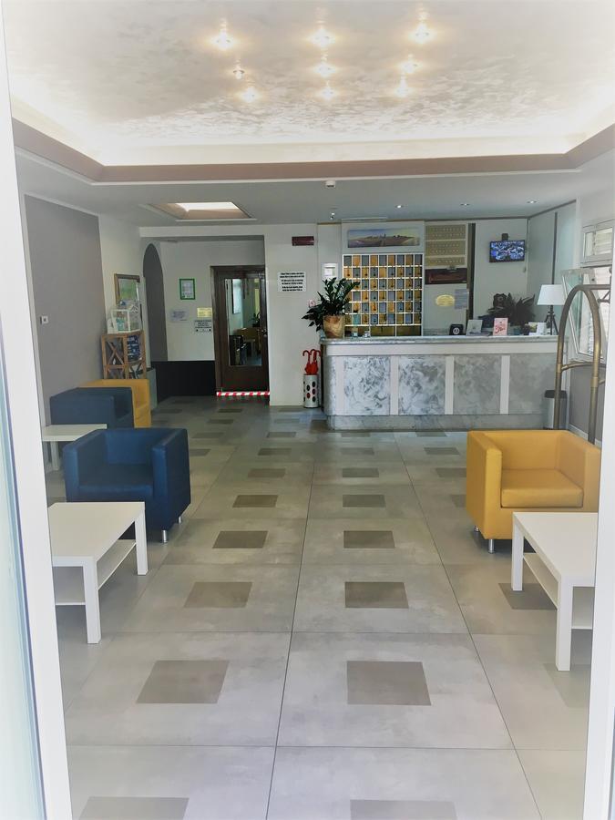 Hotel Al Mare Lido di Jesolo Exterior photo